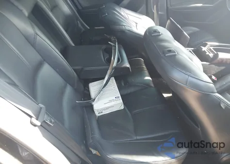 2018 Mazda Mazda3 Touring из США, поврежденный, VIN 3MZBN1V35JM227747